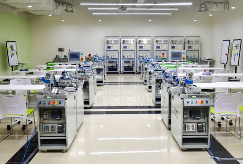 重慶市南岸區(qū)大數(shù)據(jù)發(fā)展局 引領(lǐng)區(qū)域軟件外包服務(wù)創(chuàng)新，賦能智慧城市建設(shè)