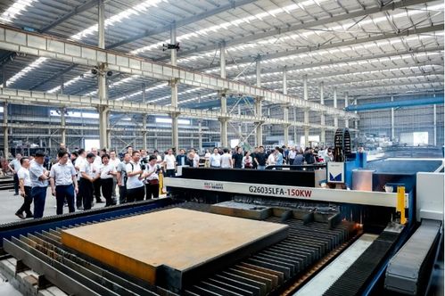 激光科技領航未來 大族激光智能裝備集團全球首臺套150kW超高功率激光切割機交付